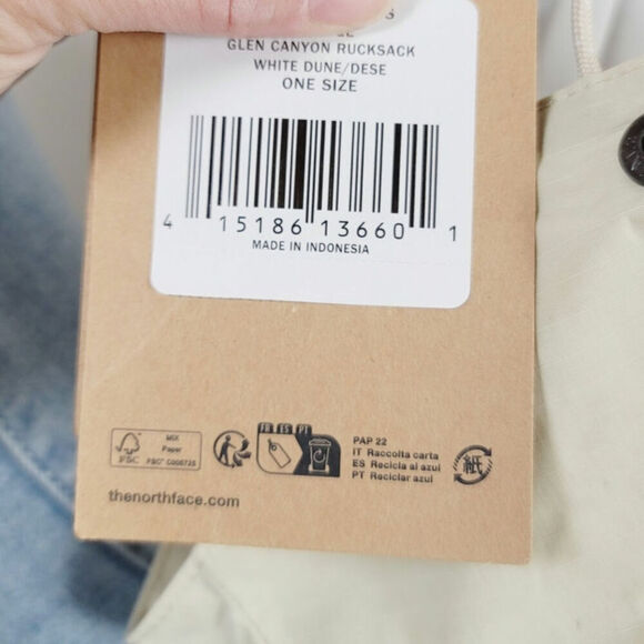 THE NORTH FACE Glen Canyon Rucksack in White Dune/Desert Sand